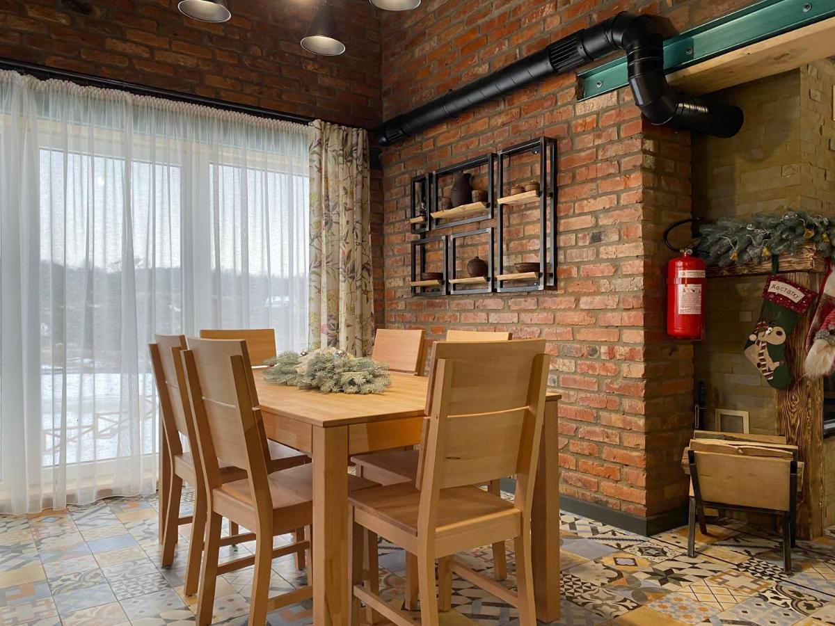 Verkhniy Koropets Brickwood 빌라 외부 사진